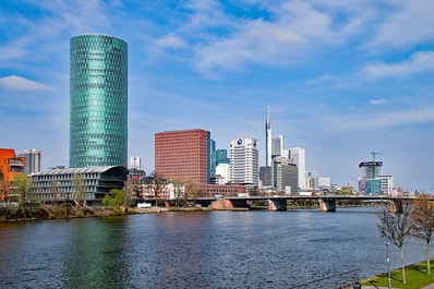 Frankfurt City Centre - car hire